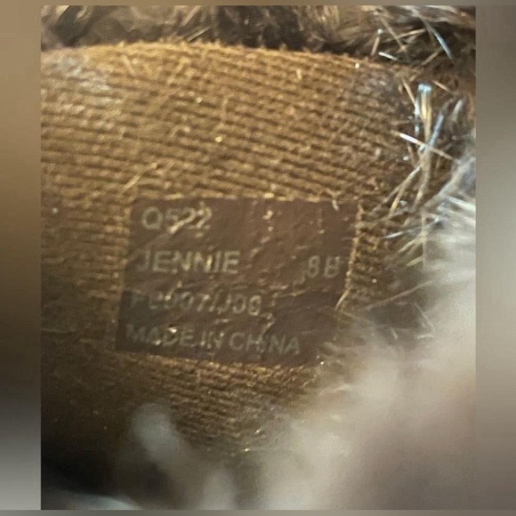 ⭐️ COACH JENNIE Q522 Signature Khaki Lace-Up
Soft black Fur Winter Boot 8B EUC! - Picture 4 of 4